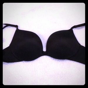 Black Victoria’s Secret Plunge bra